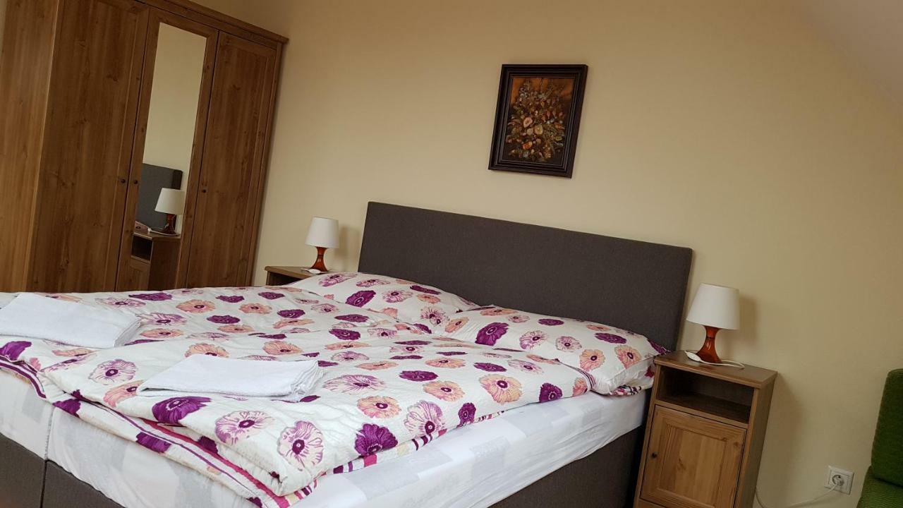 Apartmany Racianska Братислава Экстерьер фото