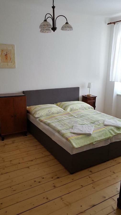 Apartmany Racianska Братислава Экстерьер фото
