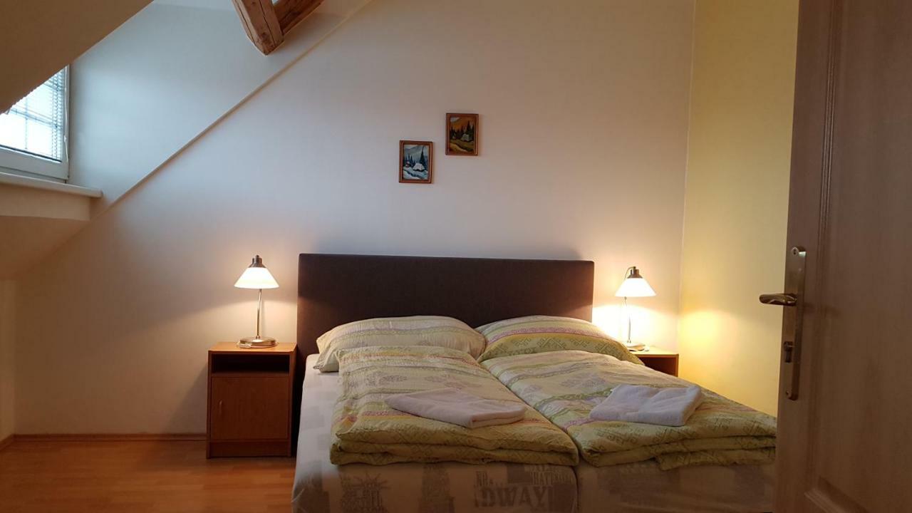 Apartmany Racianska Братислава Экстерьер фото