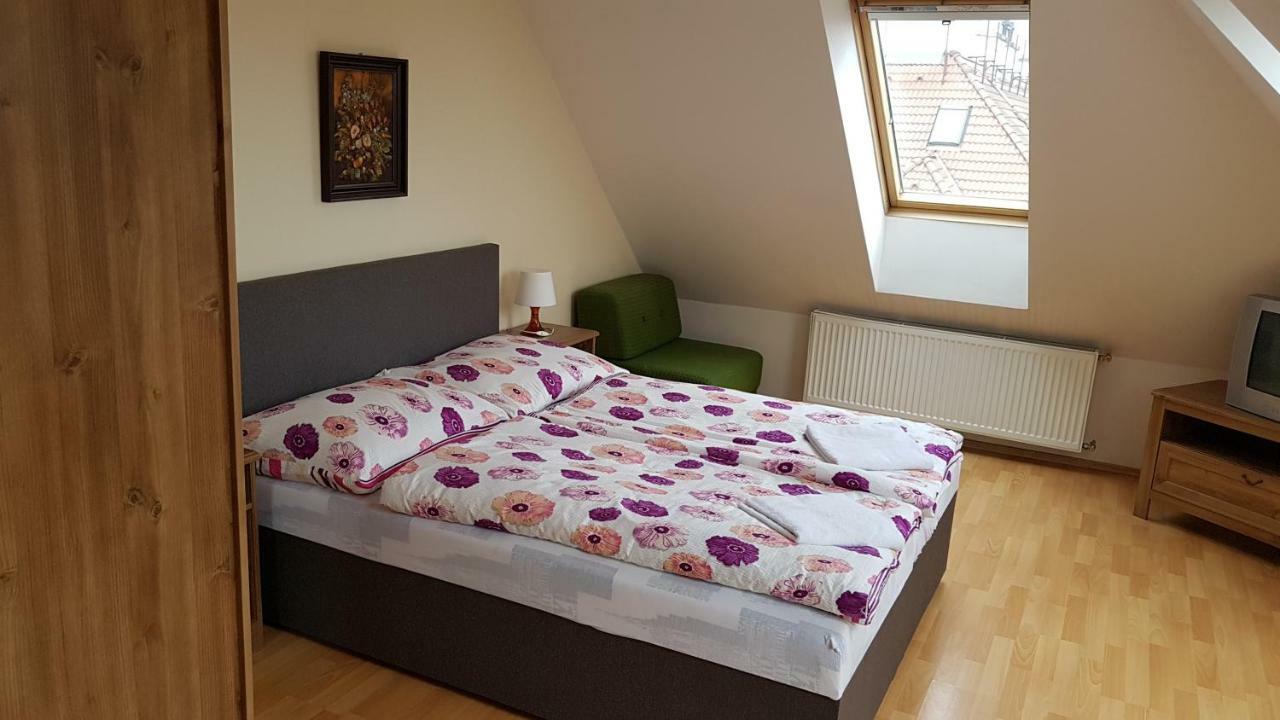 Apartmany Racianska Братислава Экстерьер фото