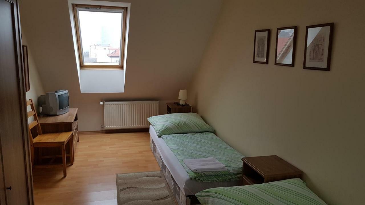 Apartmany Racianska Братислава Экстерьер фото