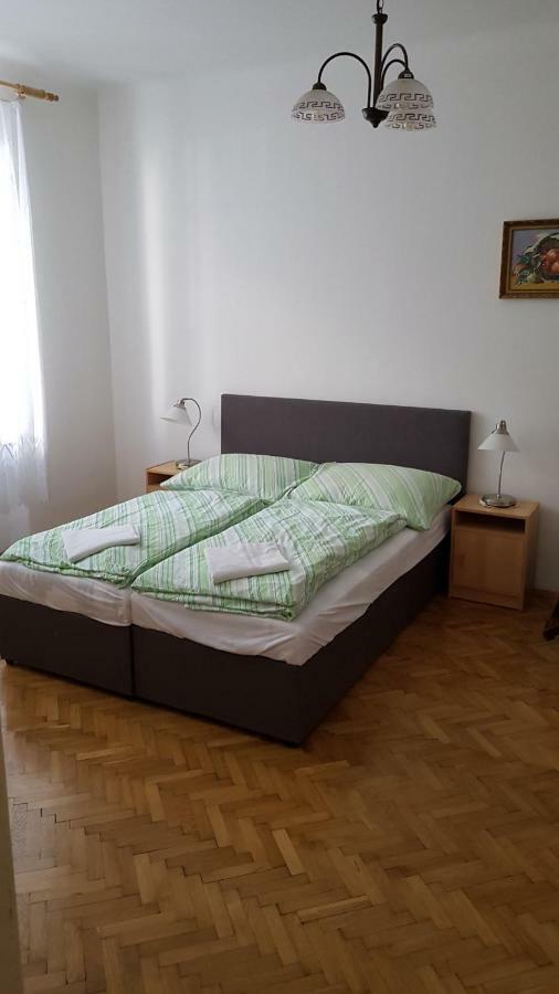 Apartmany Racianska Братислава Номер фото